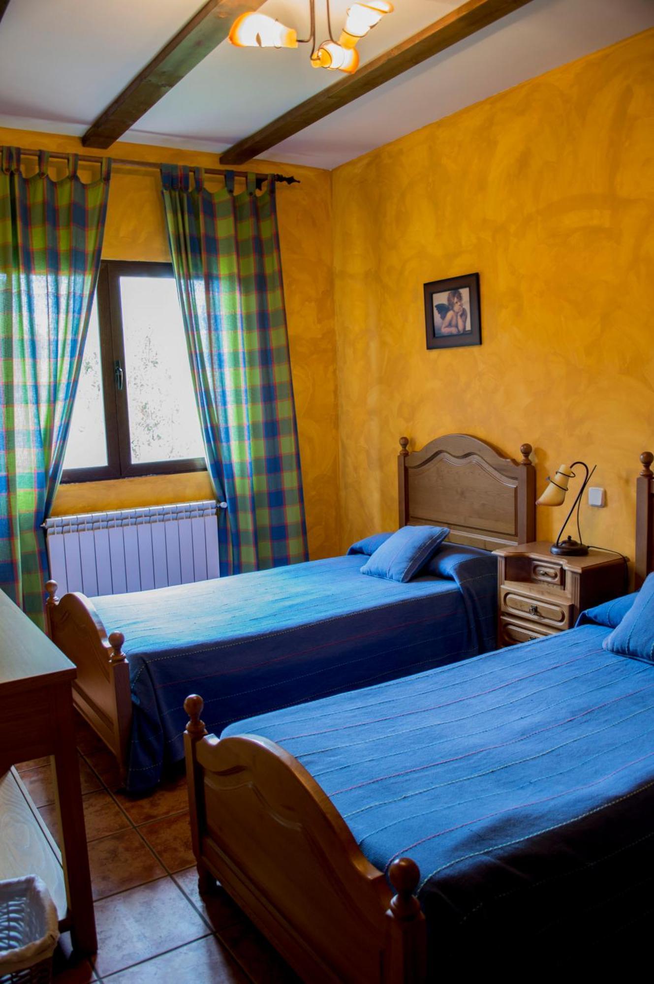 Apartamentos Rurales Alvado Tamajon Exteriör bild