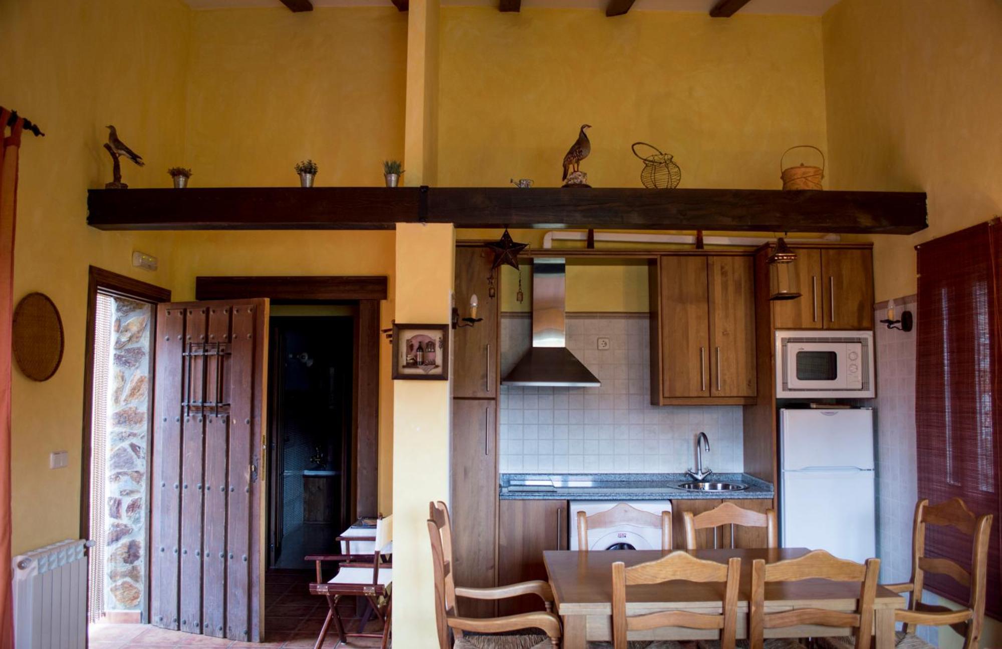 Apartamentos Rurales Alvado Tamajon Exteriör bild