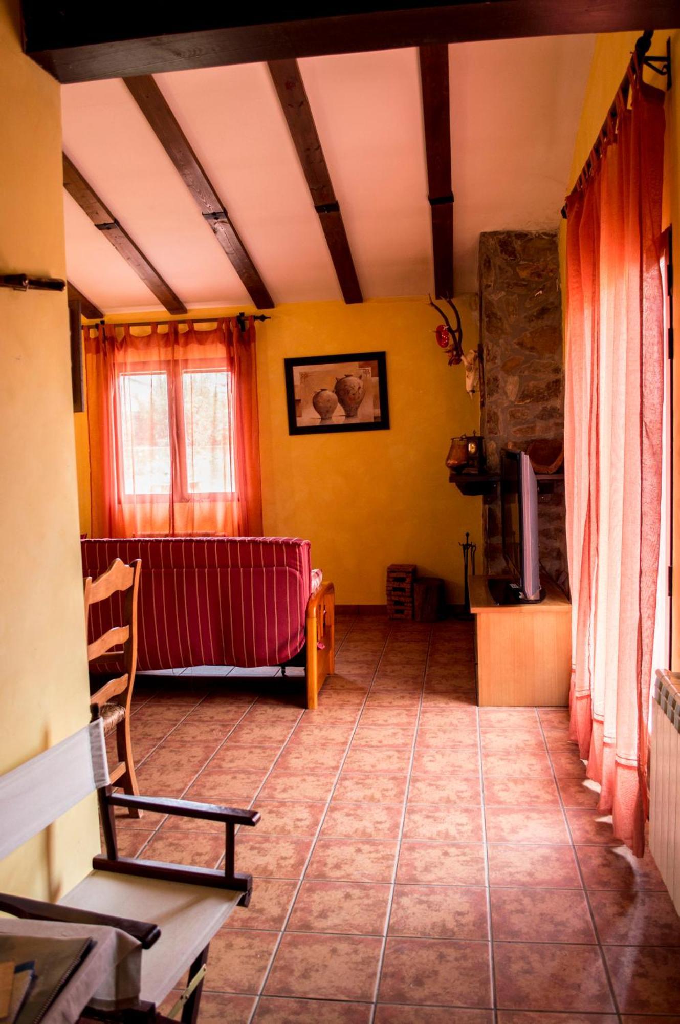 Apartamentos Rurales Alvado Tamajon Exteriör bild