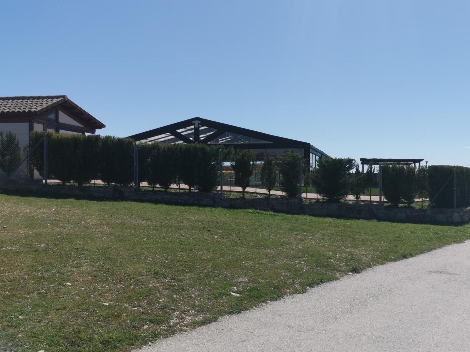 Apartamentos Rurales Alvado Tamajon Exteriör bild
