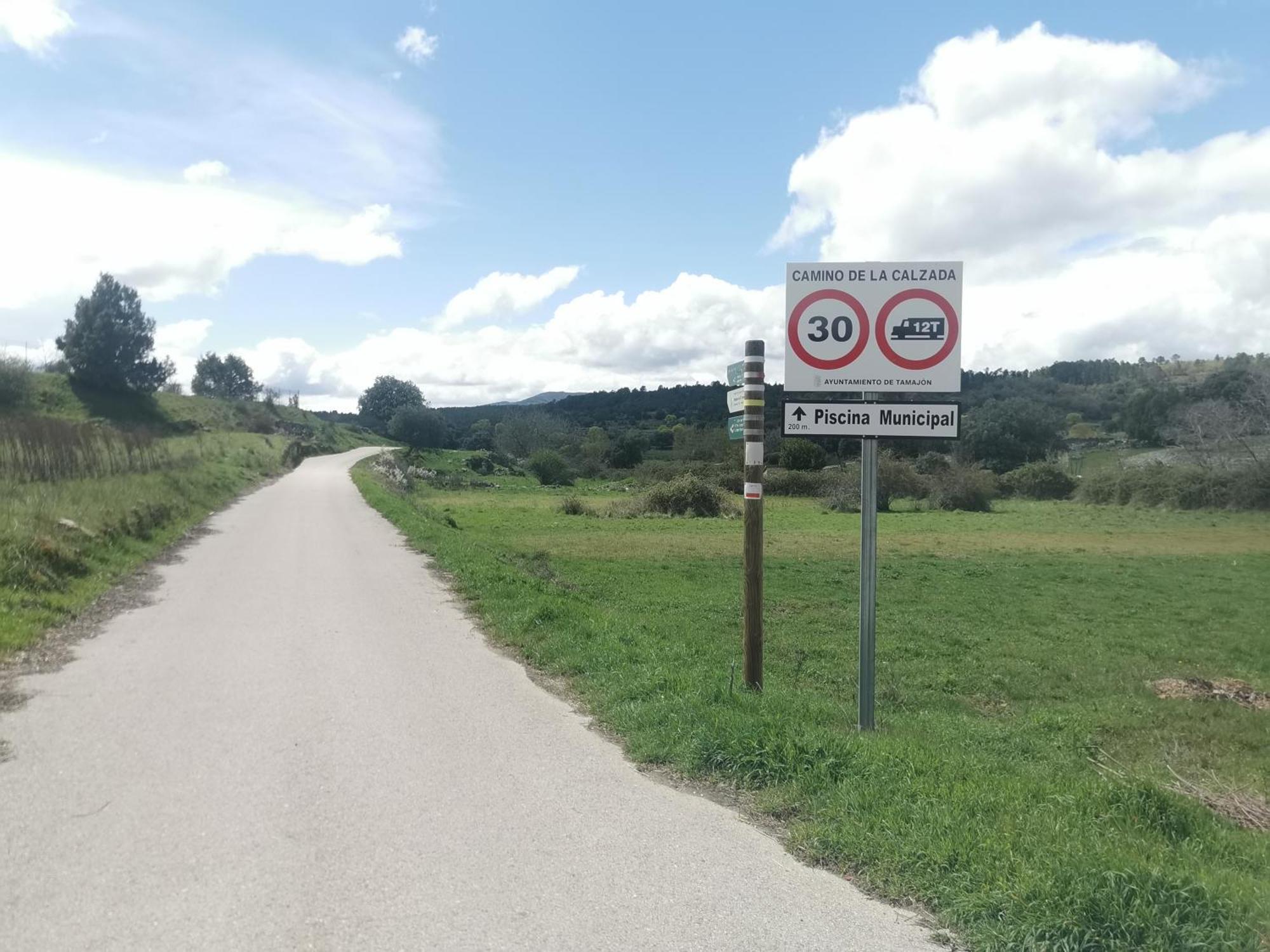 Apartamentos Rurales Alvado Tamajon Exteriör bild